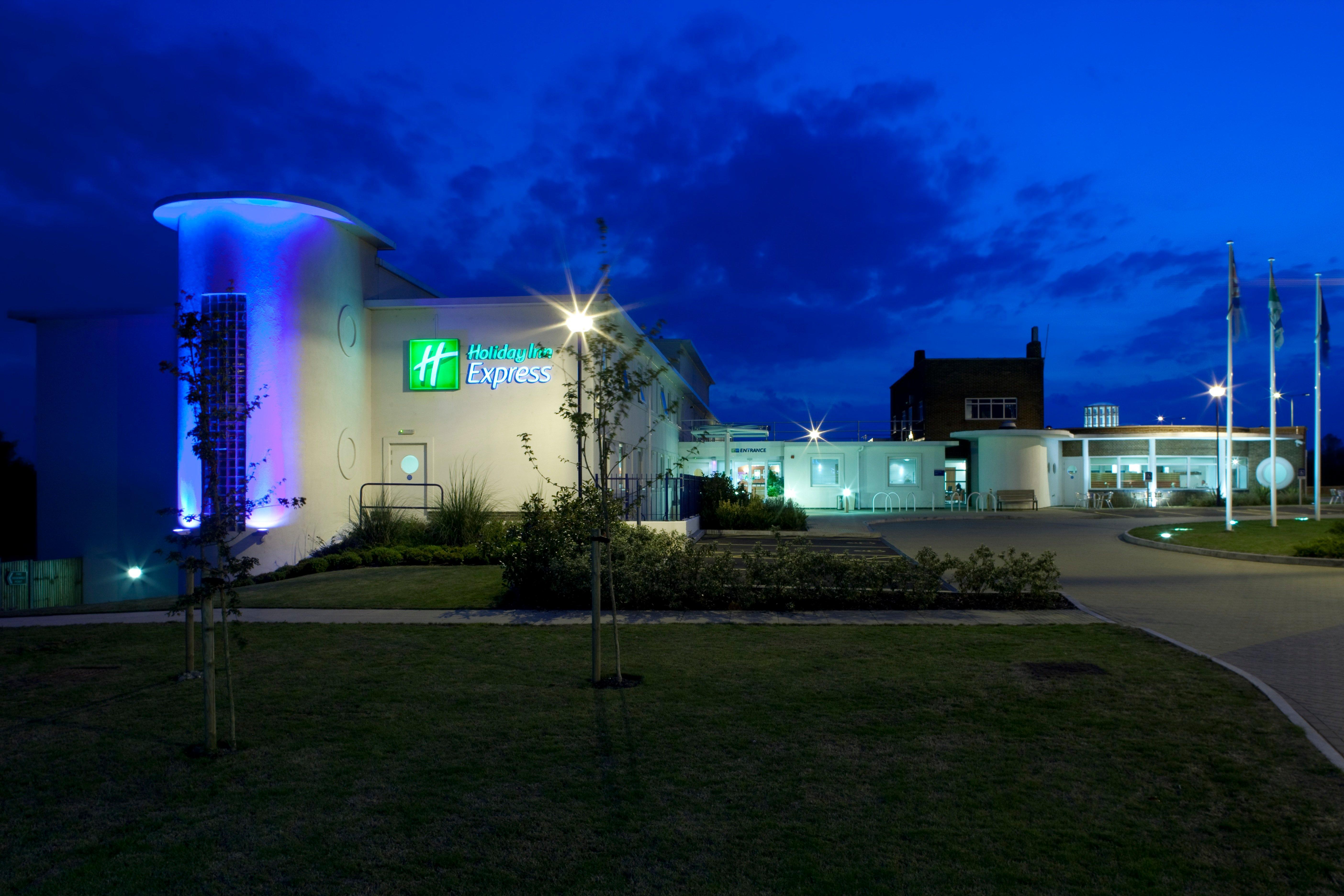 Holiday Inn Express Ramsgate - Minster By Ihg Exterior foto