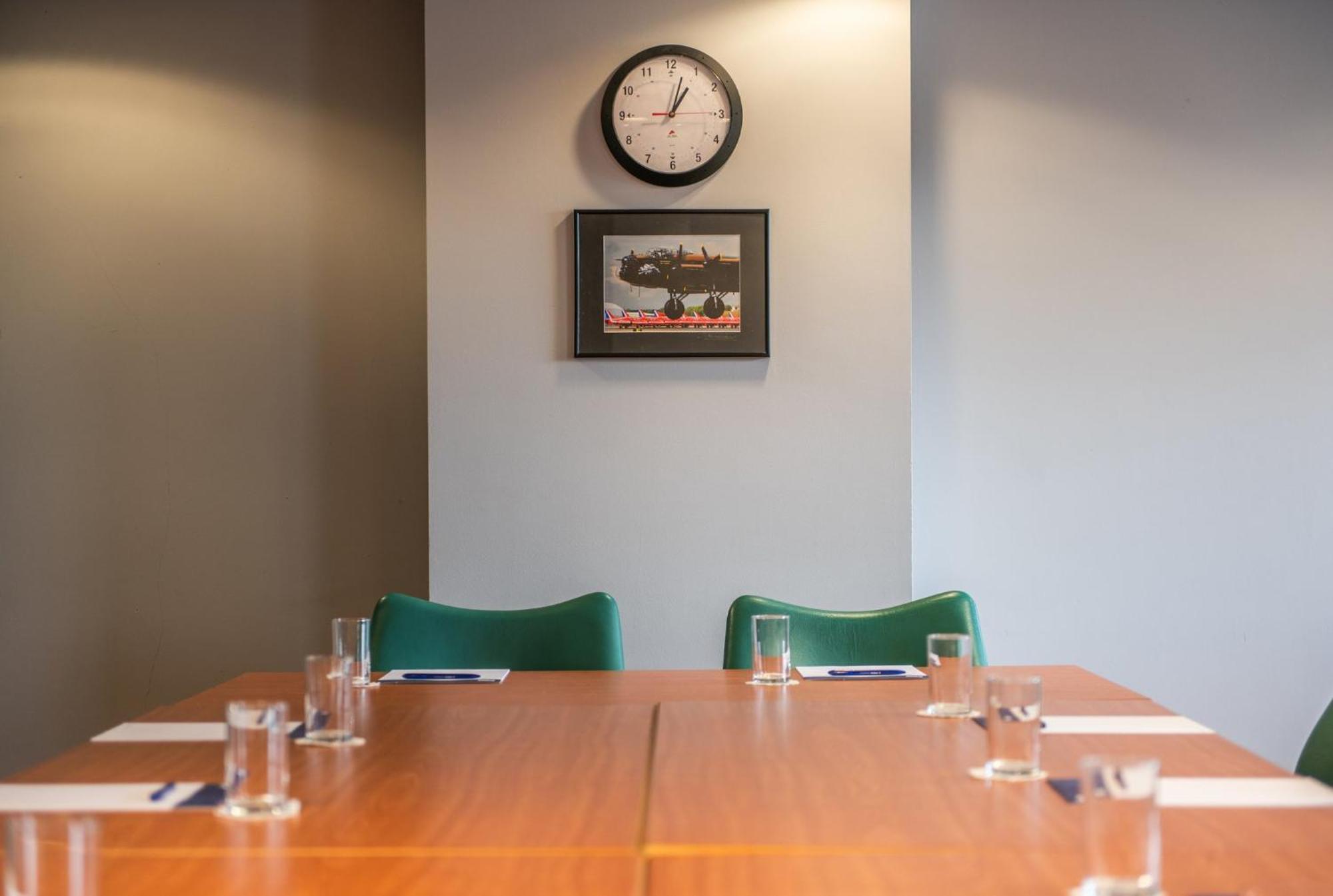 Holiday Inn Express Ramsgate - Minster By Ihg Exterior foto