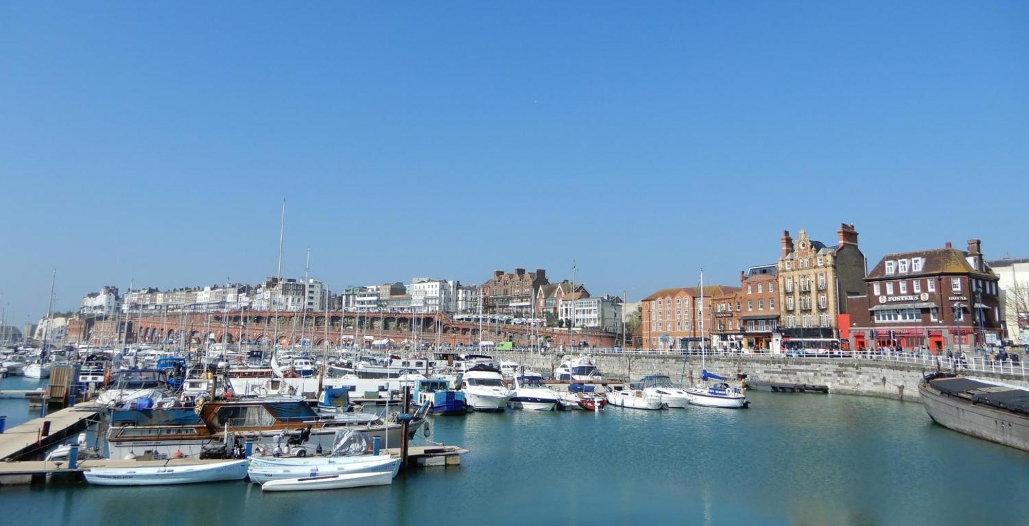 Holiday Inn Express Ramsgate - Minster By Ihg Exterior foto